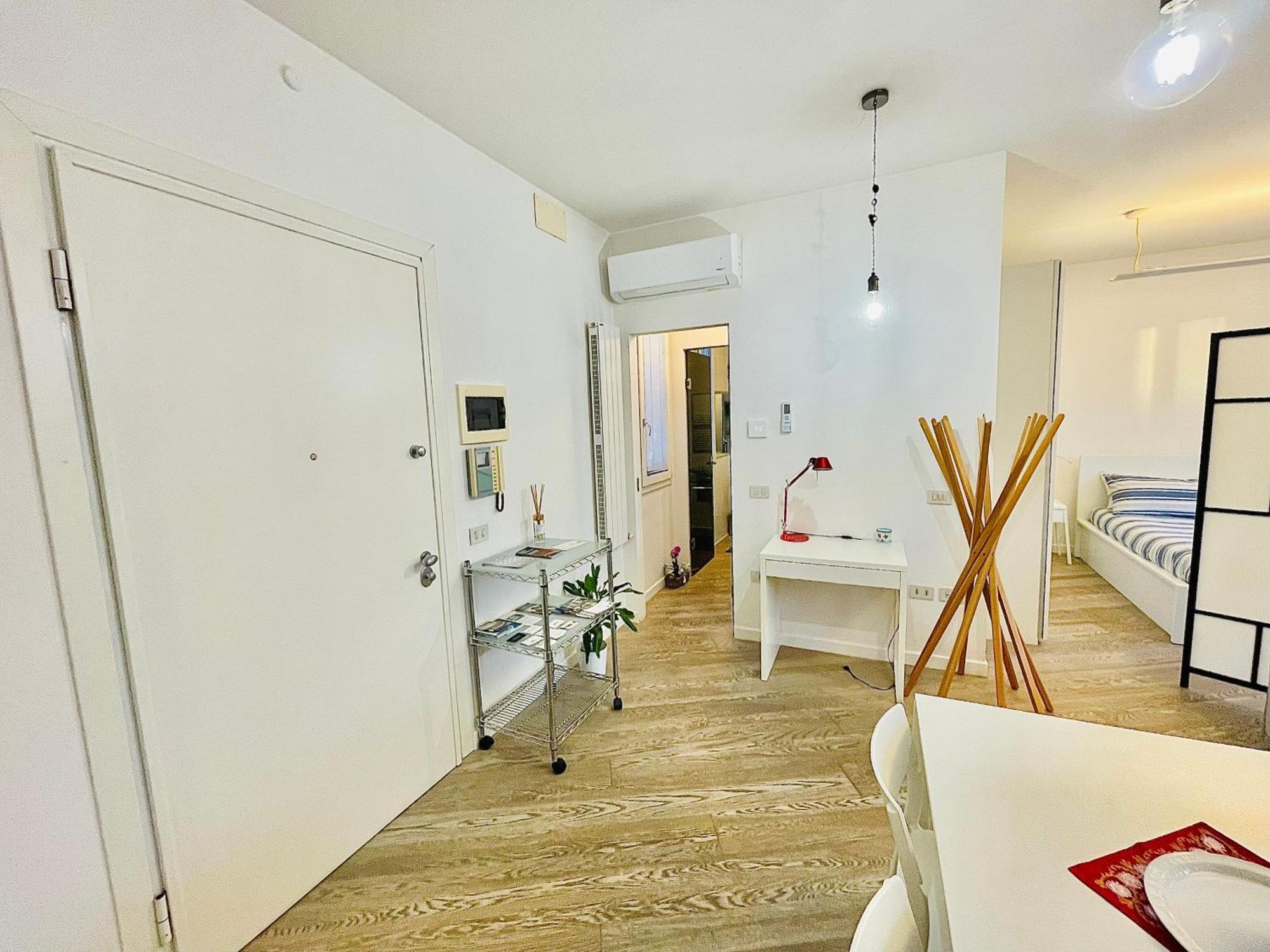 Апартаменти Loft In Piazza Vittoria Тревізо Екстер'єр фото